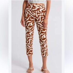 SPANX On The Go animal Print Ankle Slim Straight Leg  pull on Pants Medium ‎ NWT